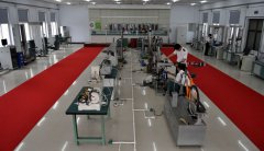 精密加工恒溫車間和檢測(cè)實(shí)驗(yàn)室